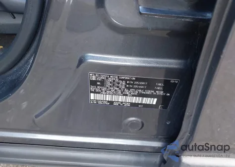 2017 Toyota Rav4 Le z USA, uszkodzony, nr VIN JTMBFREV0HJ122394